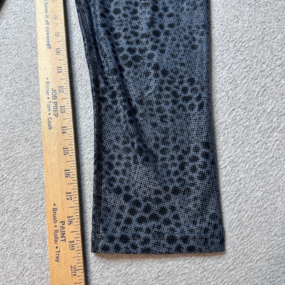 Nike‎ Leggings Womens S Grey Dri-FIT Legend Ten One Animal Print Crop 548495-479 - Picture 10 of 11